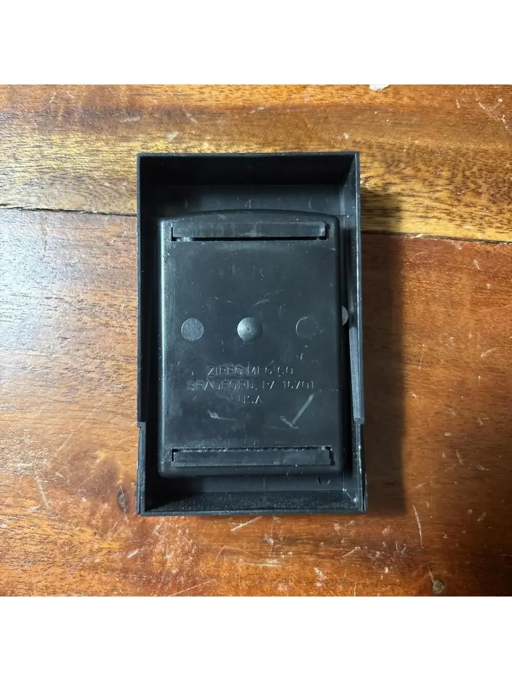 Vintage 1985 Zippo Lighter High Polish Chrome Engine Turned model (ZIP350) - Picture 12 of 12